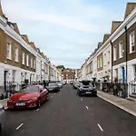 Chelsea 2 Bed House And Garden
