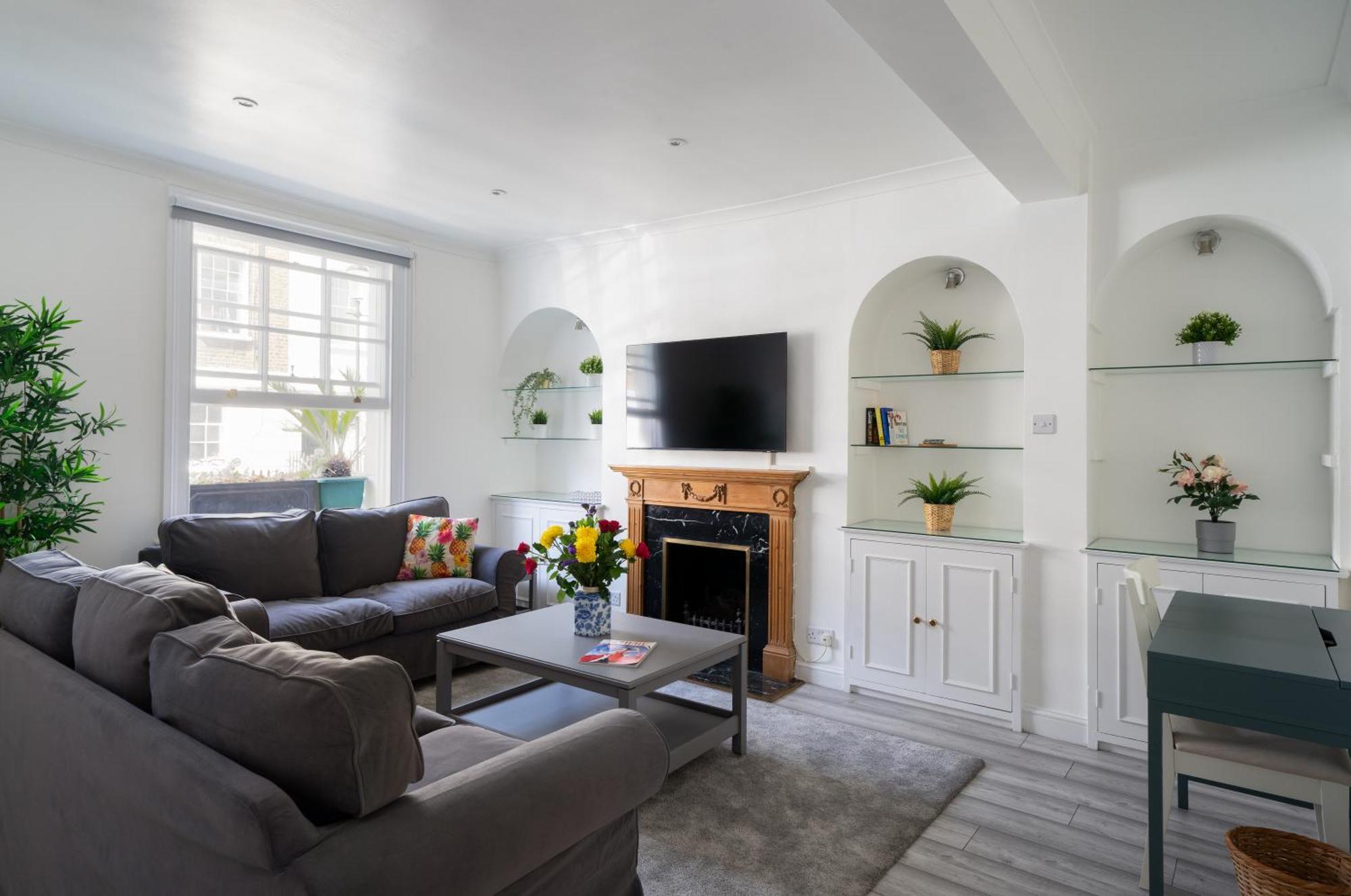 Chelsea 2 Bed House And Garden Londra