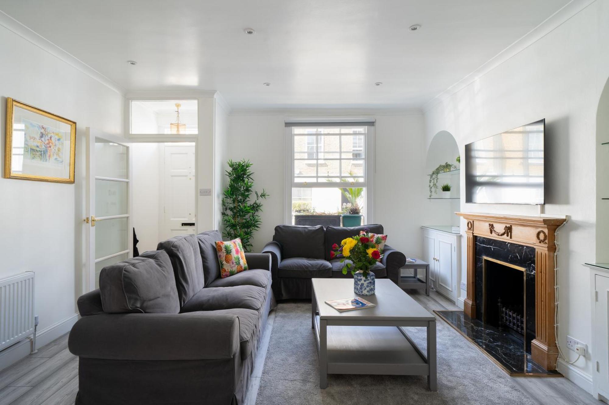 Chelsea 2 Bed House And Garden * London